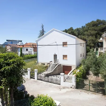 With Parking Space - 21216 * 沃迪切