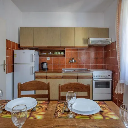 Apartment With A Parking Space - 21216 Vodice