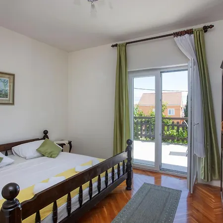 With A Parking Space - 21216 Vodice
