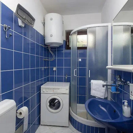 Apartment With A Parking Space - 21216 Vodice