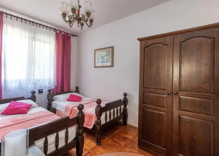 Appartement With Parking Space - 21216