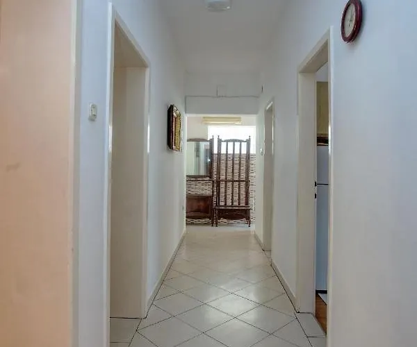 With Parking Space - 21216 Appartement